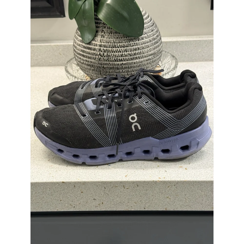 Men On Cloudgo Running Shoes Black/Purple Size 11.5